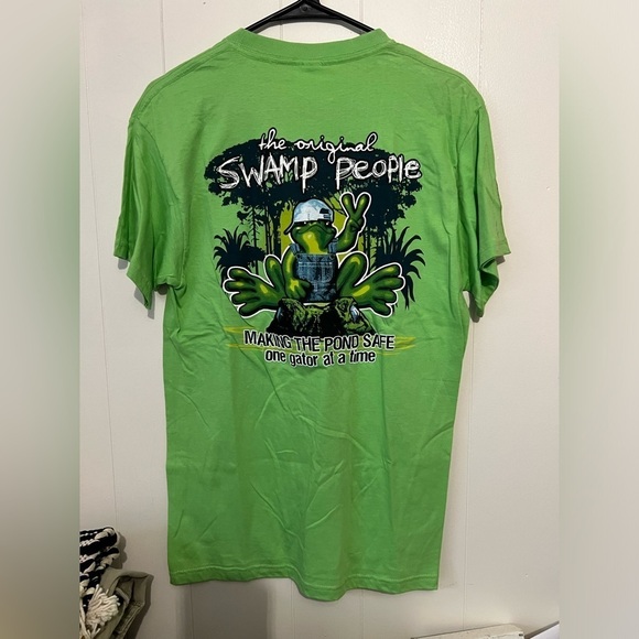 Swamp People Peace Frog Graphic Tee- Size small - Picture 1 of 4